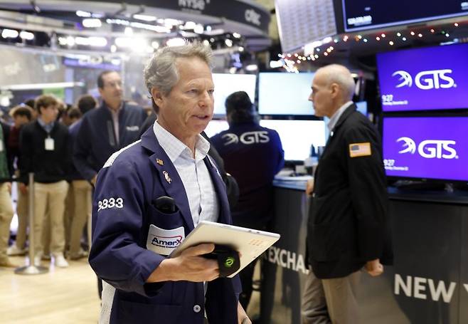 뉴욕 증시가 30일(현지시간) 또다시 하락하며 사흘 연속 약세를 이어갔다. UPI 연합