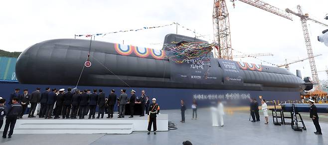 Hanwha Ocean submarine KSS-III Batch-II's launching ceremony on Oct. 22. [YONHAP]