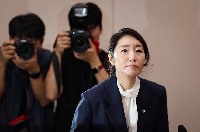 강선우(오른쪽) 더불어민주당 의원. 뉴스1