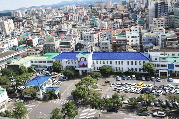 제주시청 전경.