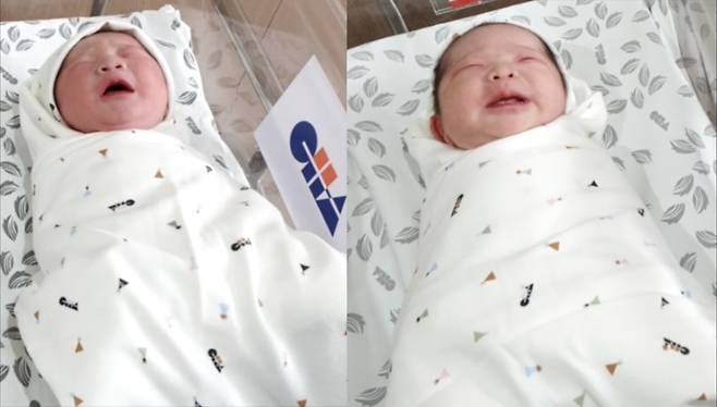 Born at the stroke of midnight, two baby girls became the first babies of 2026. Left is a girl nicknamed Jjaemi and right is a girl nicknamed Dori. [CHA MEDICAN CENTER GANGNAM]