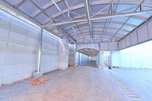 청와대가 2일 공개한 용산 대통령실 비밀통로 모습. /연합뉴스 제공