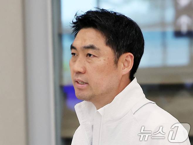 Kim Dong-moon, president of the Korea Badminton Association, said that although the change may have some impact in the beginning, he is confident that our players will eventually overcome it. ⓒ News1 Reporter Hwang Ki-seon