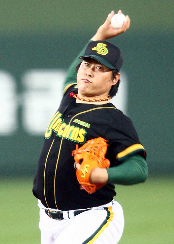 현대 유니콘스 출신 투수 전준호가 51세의 나이로 세상을 떠났다. 사진은 현대에서 활약한 전준호. /사진=뉴시스