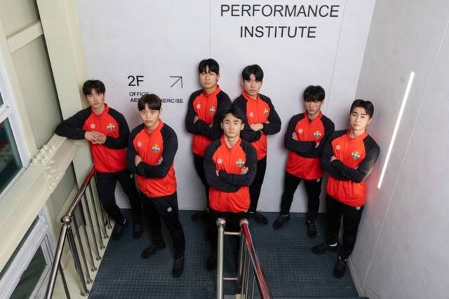 ▲ 강원FC는 조원우(21), 이용재(19), 김어진(19), 이정현(19), 여준엽(19), 이효빈(19), 최지남(19)을 2026시즌 신인 선수로 영입했다고 3일 밝혔다.