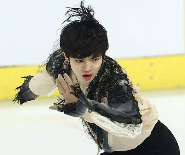 4일 서울 목동아이스링크에서 열린 제80회 전국남녀 피겨스케이팅 종합선수권대회 겸 국가대표 2차 선발전 남자 싱글 프리 스케이팅에서 차준환이 연기를 펼치고 있다. 연합뉴스