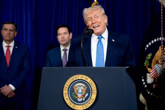 U.S. President Donald Trump speaks during a news conference at the Mar-a-Lago Club in Palm Beach, Florida, on Jan. 3. Venezuelan President Nicolas Maduro has been charged in the United States after he was captured and flown out of Venezuela, following a series of airstrikes that mark an extraordinary escalation in the Trump administration's months-long campaign against the country. [EPA/YONHAP]