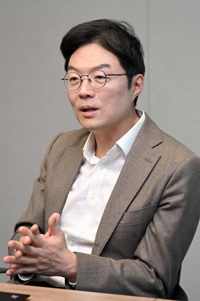 손영백 삼일PwC 파트너가 4일 서울 용산구 삼일PwC에서 서울경제신문과 인터뷰를 하고 있다. 조태형 기자