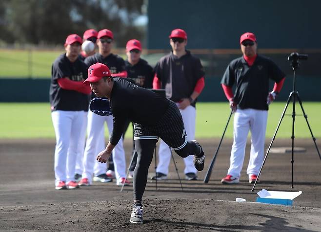 ▲ KIA도 당초 아시아쿼터로 투수를 고려했으나 팀 사정상 유격수로 선회했다 ⓒKIA타이거즈