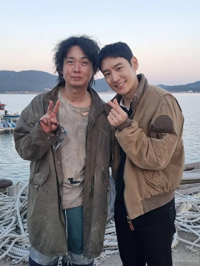 왼쪽부터 장성원, 이제훈 /사진=장성원 인스타그램 캡처