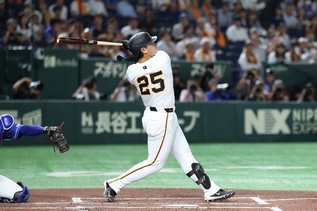 오카모토 카즈마. /사진=요미우리 자이언츠 공식 SNS