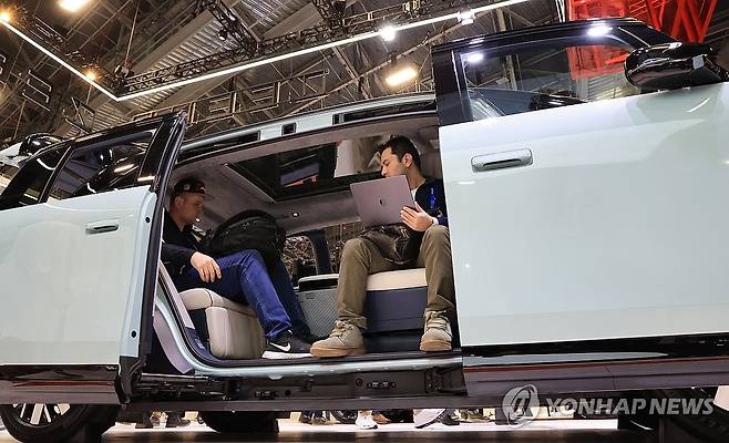 공간 활용도 높인 중국 지커의 미니밴 [연합뉴스 자료사진]