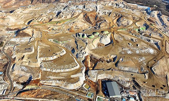 용인 반도체 클러스터를 지방에 조성해야 한다는 목소리가 커지는 가운데 용인반도체클라스터 부지 전경 사진. 중부일보DB