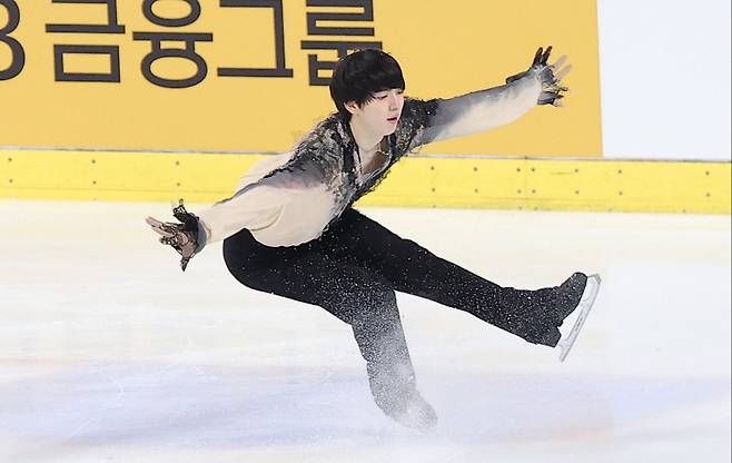 피겨스케이팅 선수 차준환이 어제 전국남녀 피겨스케이팅 종합선수권대회 남자 시니어 프리 스케이팅에서 연기를 펼치고 있다. 2026.1.4/뉴스1