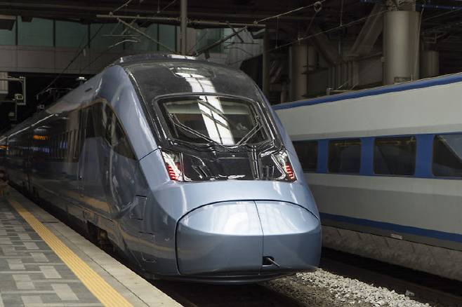 2세대 EMU-260 (사진=현대로템)