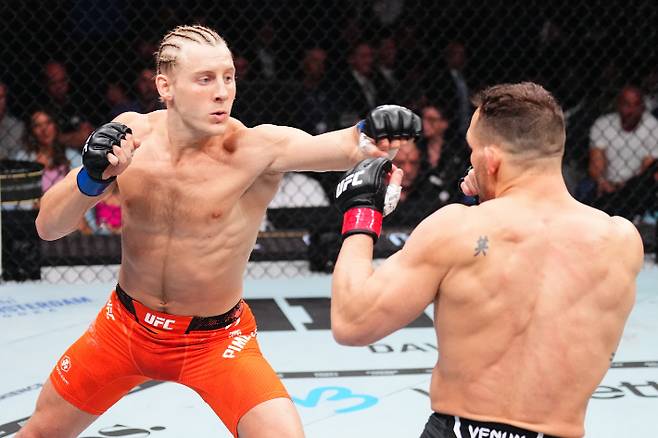 패디 핌블렛(사진 왼쪽) vs 마이클 챈들러. UFC 제공