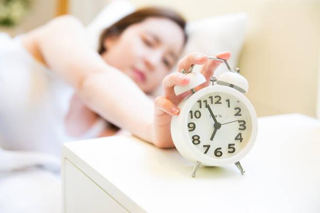 짧게 여러 번 자는 '다상수면'을 일상에서 실천하기는 쉽지 않다. 사진=게티이미지뱅크
