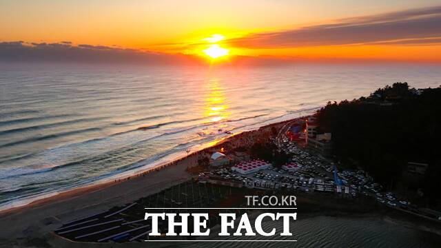 망양정 해수욕장 일출 /울진군