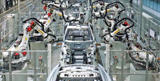 전체 자동화율이 91%에 달하는 중국 베이징의 샤오미 전기차 제조 공장.  샤오미 제공