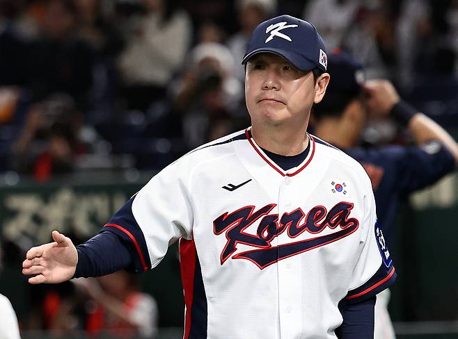 Korean national baseball team manger Ryu Ji-hyun is seen during a World Baseball Classics (WBC) evaluation match against Japan at Tokyo Dome in Tokyo on Nov. 16, 2025. [NEWS1]