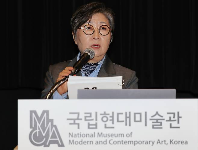 김성희 국립현대미술관장이 6일 서울 종로구 국립현대미술관 서울관에서 열린 기자간담회에서 사업 성과를 발표하고 있다. [연합]