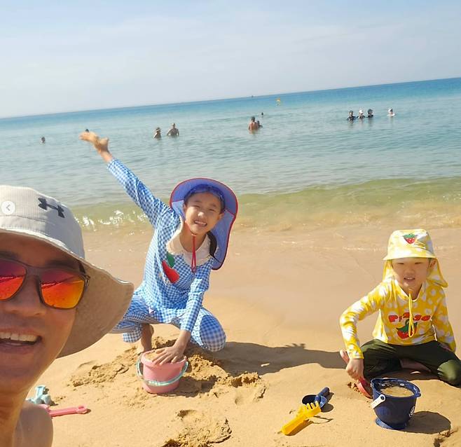 안재욱