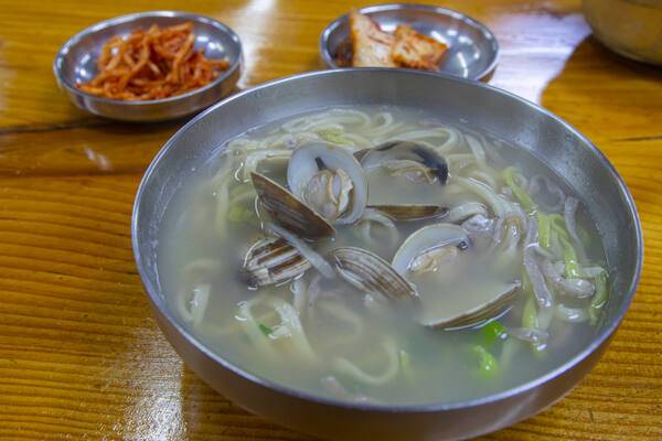 안산 이조칼국수. 경기관광공사 제공