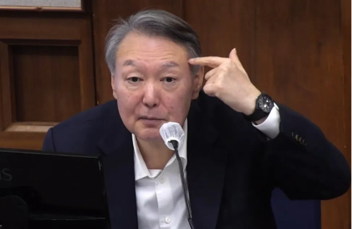 5일 서울중앙지법에서 열린 내란 우두머리 혐의 사건 40차 공판에 참석한 윤석열 전 대통령이 직접 발언하고 있다. (사진=서울중앙지법)