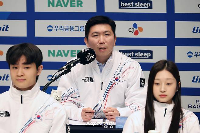 유승민 대한체육회장이 7일 진천선수촌 챔피언하우스에서 열린 2026 밀라노·코르티나 동계올림픽대회 D-30 미디어데이에서 인삿말을 전하고 있다. 진천 | 정효진 기자