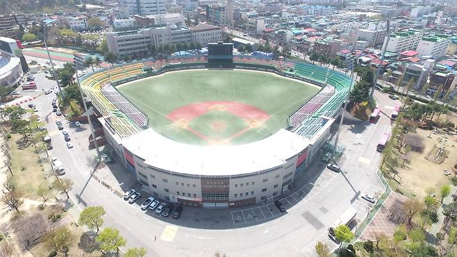 청주야구장 모습. 청주시 제공