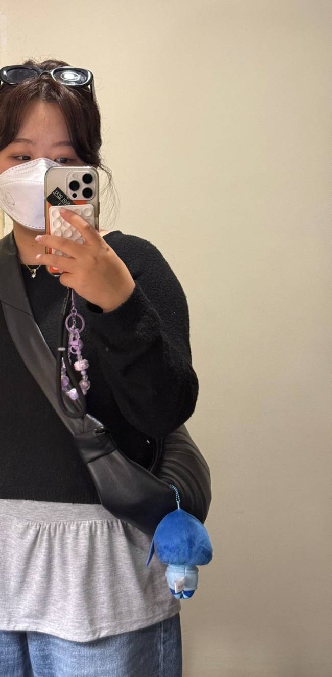 계속된 강행군에 결국 감기몸살에 걸린 나. /김윤지