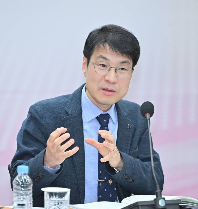 지난 7일 대구시 동인청사에서 열린 2026년 주요 업무 추진계획에 참석한 김정기 대구시장 권한대행이 간부들에게 업무를 지시하고 있다. 대구시 제공