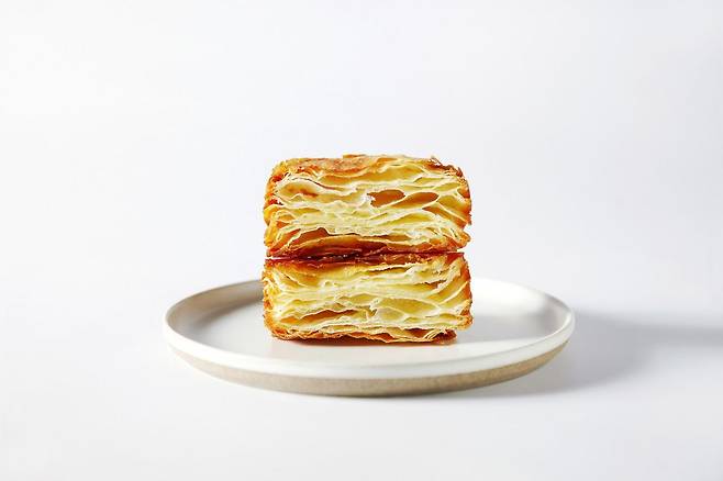 과하지 않은 단맛과 버터의 풍미를 듬뿍 즐길 수 있는 성수동 테니. 네이버지도 테니 업체 등록 사진