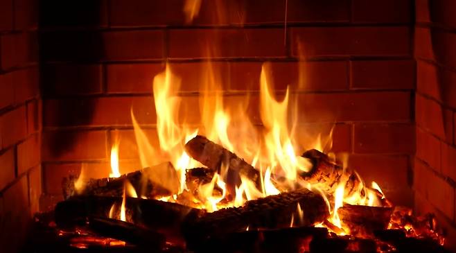 벽난로 10시간 영상 [유튜브 Fireplace 10 hours]