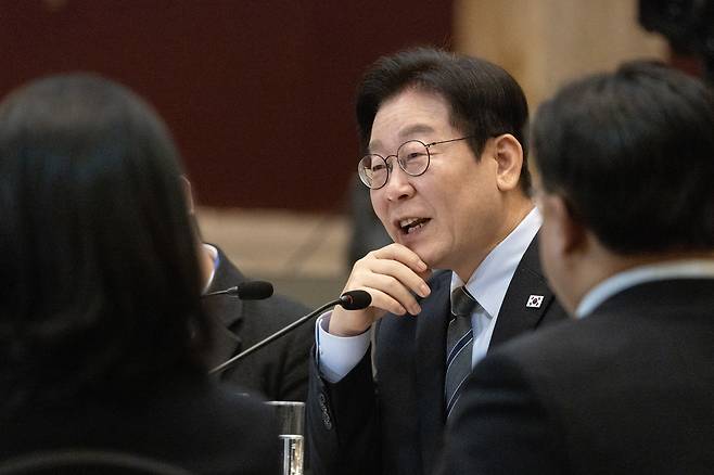 "어쩌라고요?" 이 대통령 발언 비판한 이들, '혐오'는 안 보이나_1.jpg