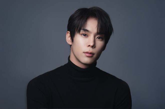 배우 윤서빈 앤드벗 컴퍼니