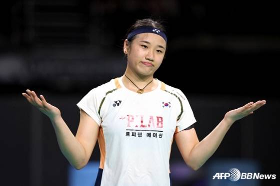 Ahn Se-young celebrating after winning the World Tour Finals last month. /AFPBBNews=News1