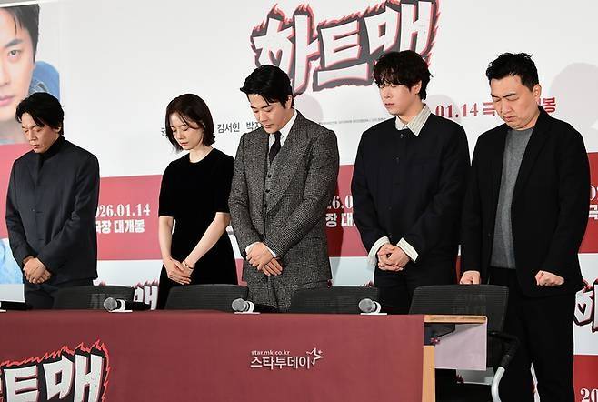 박지환(왼쪽부터), 문채원, 권상우, 표지훈, 최원섭 감독. 사진|강영국 기자