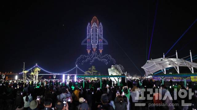 ▲녹동항 드론쇼ⓒ고흥군