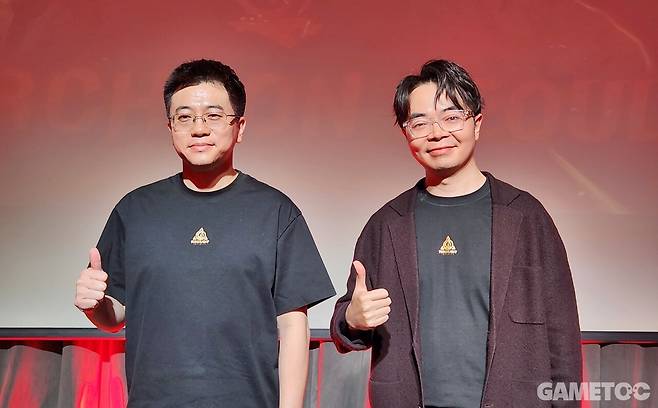 왕유레이 토치라이트 인피니트 총기획자(좌), 류형 토치라이트 인피니트 디렉터 (사진= 최은상 기자)