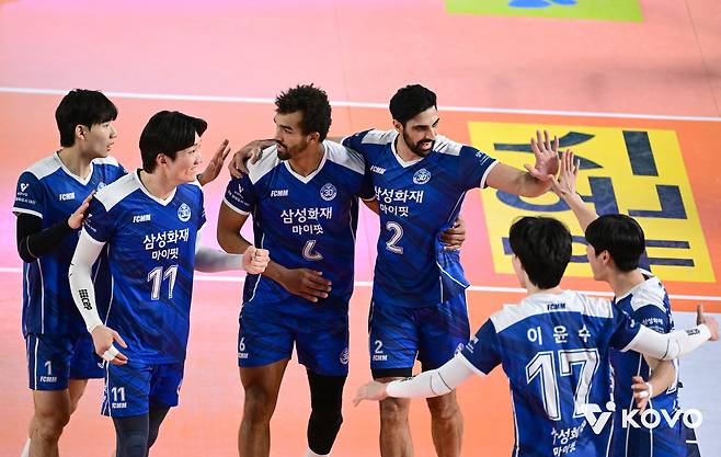 삼성화재는 10일 대전 충무체육관에서 열린 2025-26 V리그 남자부 4라운드 한국전력과 홈 경기에서 3-2로 승리했다. (KOVO 제공)