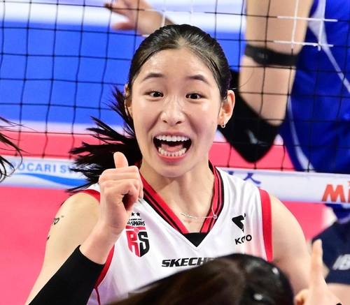 파이팅 외치는 정관장의 인쿠시 [한국배구연맹 제공. 재판매 및 DB 금지]