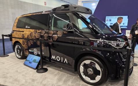 Apex.AI를 적용한 폭스바겐-모발아이 자율주행차 [사진=정구민 국민대 교수]