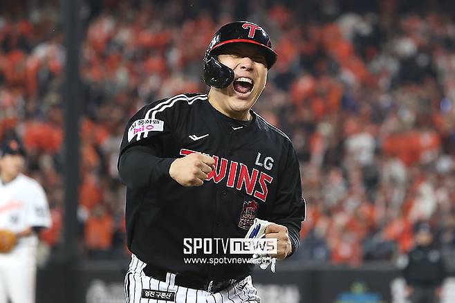 ▲ 김현수는 LG에서의 지난 8년 동안 1238안타를 치며 KBO리그 역대 최다 안타 3위에 올라 있다 ⓒ곽혜미 기자