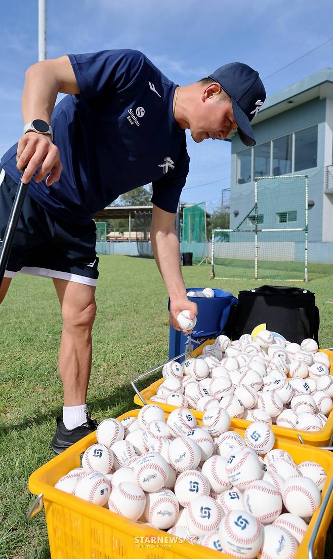 [한번에쓱]야구대표팀 사이판전지훈련 첫날, KBO 대표선수들 다 모으니 이번에는 일낼것 같은 분위기