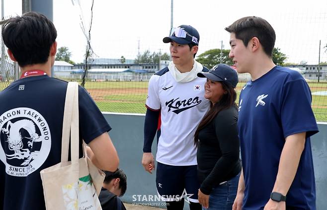 [한번에쓱]야구대표팀 사이판전지훈련 첫날, KBO 대표선수들 다 모으니 이번에는 일낼것 같은 분위기