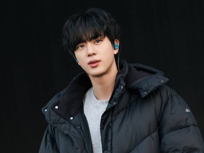 방탄소년단 진, 아이돌픽 '2025년 12월 베스트 아티스트' 선정..5개월 연속 정상