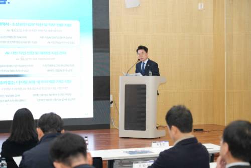 육동한 시장은 12일 춘천ICT벤처센터에서 유관 기관, 관계 부서가 참석한 가운데