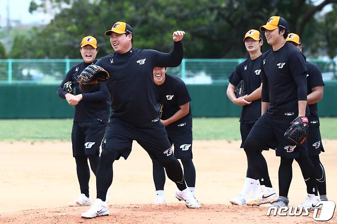 2024년 스프링캠프 훈련 중인 한화 선수들. / 뉴스1 DB ⓒ News1 이광호 기자