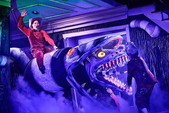 뮤지컬 <비틀쥬스> 공연 장면.   CJ ENM 제공